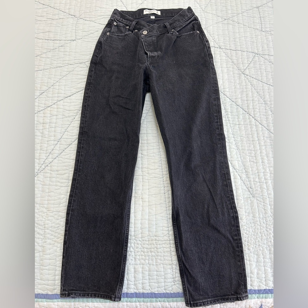 A&F Women’s Black Dad High Rise Curve Love Jeans
